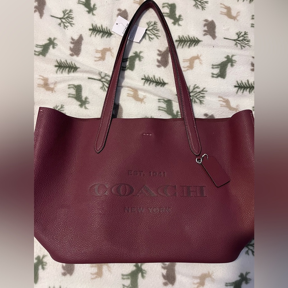 COACH tote in wine colour BNWT